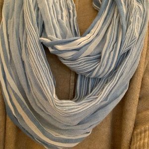 👯‍♀️BOGO👯‍♀️ Infiniti scarf